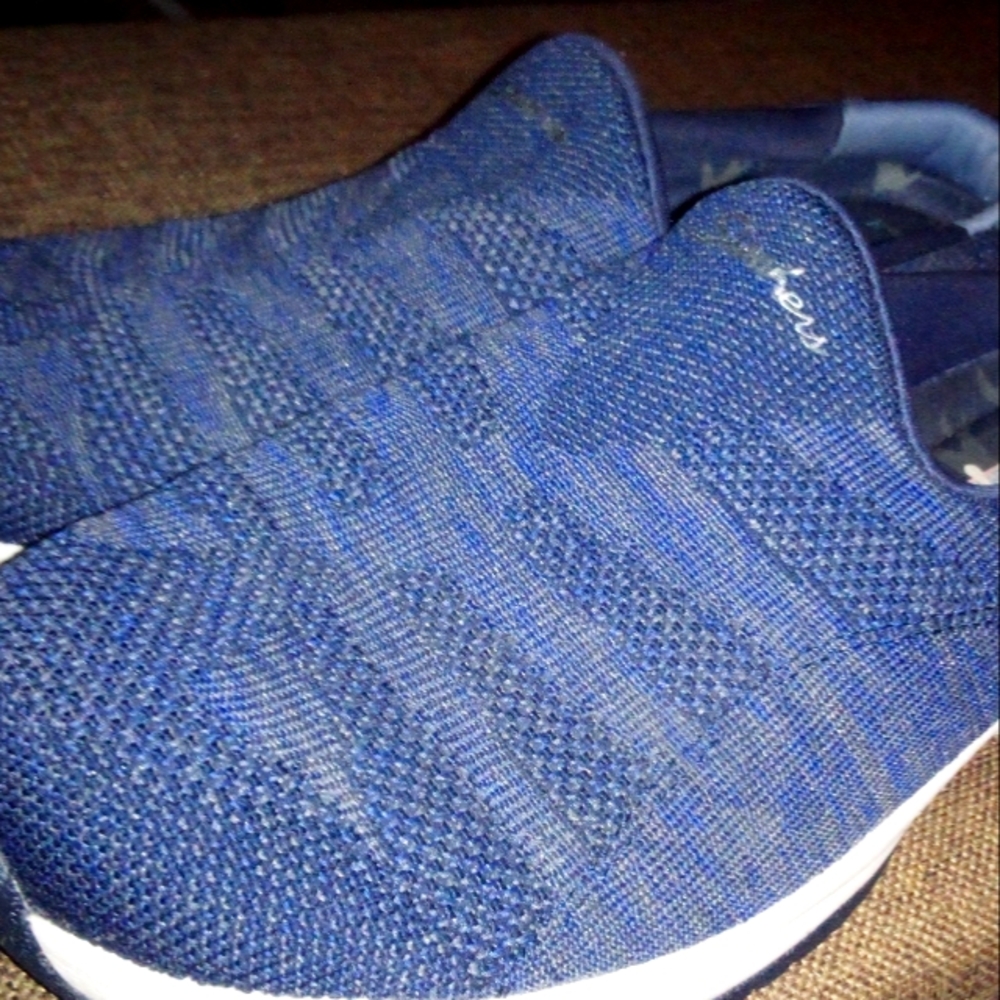 Skechers Relaxed Fit Memory Foam Slide On Shoes S… - image 1